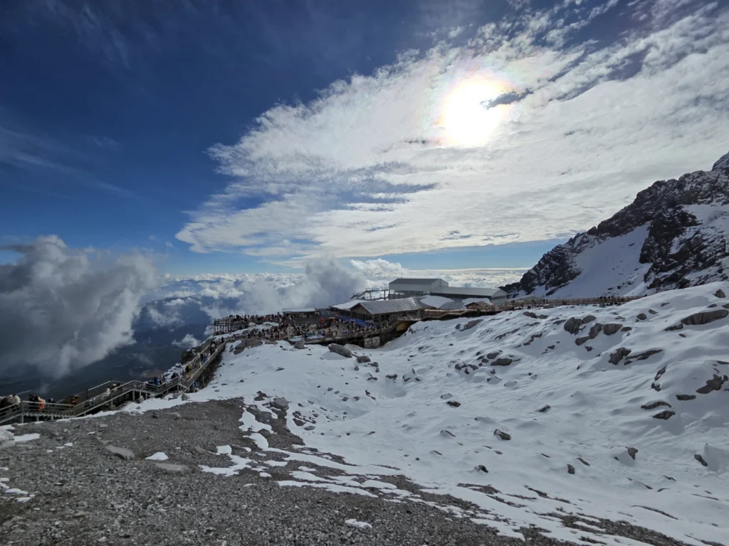 Blick auf die obere Seilbahnstation