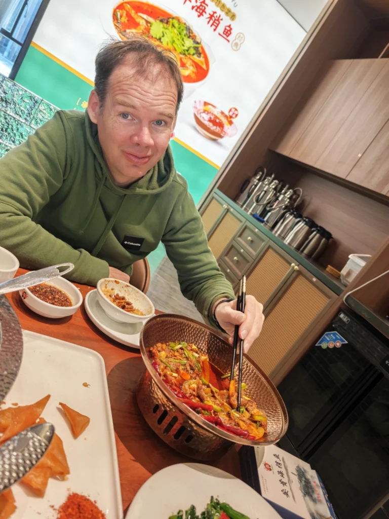 Stefan beim Mittagessen im Restaurant