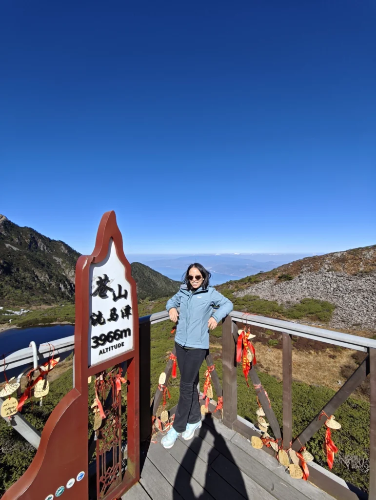 Rong auf 3966 m über dem Meeresspiegel